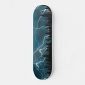 Skateboard Cool Bleu Lightning Grève au-dessus de la forêt (Recto)