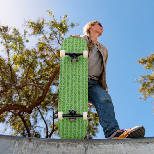 Skateboard Couche de Feuilles par Kenneth Yoncich (Extérieur 1)