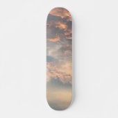 Skateboard coucher de soleil d'été bleu ciel, rose poussiéreu (Devant)