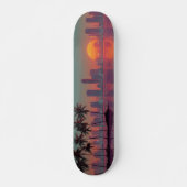 Skateboard Coucoucher de soleil Retro Synthwave Cityscape (Devant)