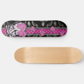 Skateboard Crâne déplaisant de fille avec l'arc rose sur la (Horz)