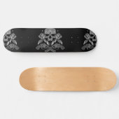 Skateboard Crâne et étoiles avec Roses et fusils croisés (Horz)