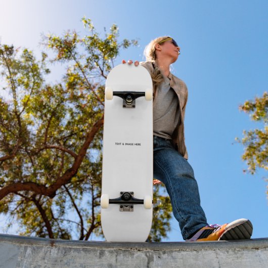 Skateboard Créez votre propre blanc (Extérieur 1)