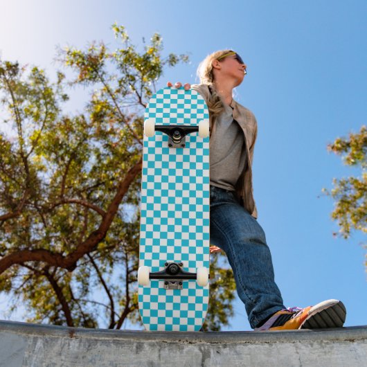Skateboard Damier bleu aqua classique (Extérieur 1)