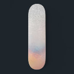 Skateboard Dégradé holographique de la Parties scintillant ar<br><div class="desc">Ce design élégant et chic est parfait pour la jeune fille branchée et élégante. Il présente une parties scintillant argent imitation imprimée avec un dégradé de couleur rose, pêche, bleu et violet iridescent, holographique et foncé. Moderne, cool, unique, glamour et original. ***CONCEPTION IMPORTANTE NOTE : Pour toute demande de conception...</div>