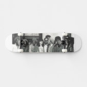 SKATEBOARD DENNIS THOMPSON (UN AMOUR) (Horz)