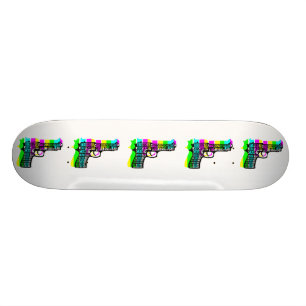 Skateboard Des Choses Avec Des Armes À Feu Sur
