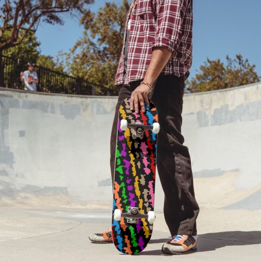 Skateboard Dessin abstrait irrégulier coloré noir (Extérieur 2)