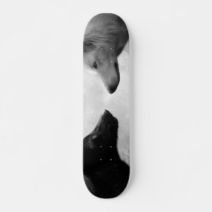 Skateboard Deux loups se faisant face