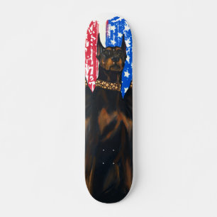 Skateboard Doberman Pinscher Drapeau américain chien patrioti