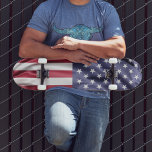 Skateboard Drapeau américain<br><div class="desc">Etoiles,  Grilles,  Rouge,  Blanc,  Bleu,  Drapeau américain</div>