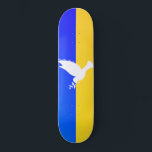Skateboard Drapeau d'Ukraine - Dove of Peace - Freedom - Peac<br><div class="desc">Drapeau de l'Ukraine - Dove de Paix - Liberté - Soutien de la Paix - Solidarité - Drapeau ukrainien - Fort ensemble - Victoire de la Liberté ! Faisons du monde un endroit meilleur - tout le monde ensemble ! Un monde meilleur commence - dépend - a besoin de VOUS...</div>
