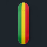 Skateboard Drapeau rastafarien Rasta Ethiopie<br><div class="desc">Les couleurs rouge, vert et jaune représentent le drapeau du Rastafarianisme, mais c'est aussi un drapeau de l'Ethiopie. Voici un cadeau Rasta de haute qualité et un grand design pour tous les rastafariens. Visitez notre magasin pour trouver plus de cadeaux Rasta cool et d'autres idées cadeaux de drapeaux du monde....</div>