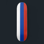 Skateboard Drapeau russe (Russie)<br><div class="desc">Ce dessin est orné du drapeau national de la Russie (autrement connu sous le nom de Fédération de Russie), un pays transcontinental qui s'étend sur l'Europe de l'Est et l'Asie du Nord. La Russie est le plus grand pays du monde et le pays le plus peuplé d'Europe. La Russie est...</div>