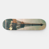 Skateboard Eiffel tour lancer oreiller (Horz)