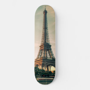 Skateboard Eiffel tour lancer oreiller