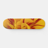 Skateboard Élégante tulipe Monsella or rouge floral (Horz)