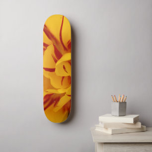 Skateboard Élégante tulipe Monsella or rouge floral