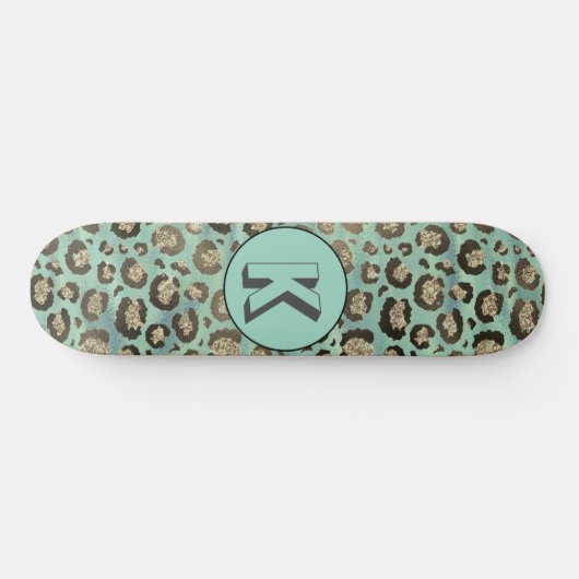 Skateboard Empreinte de léopard Glittery sur Monogramme vert  (Horz)
