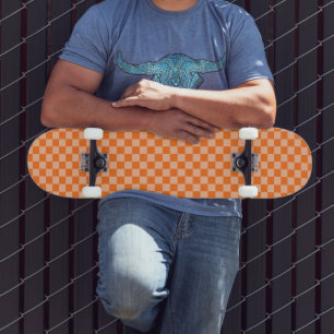 Skateboard Explorez la beauté du damier orange