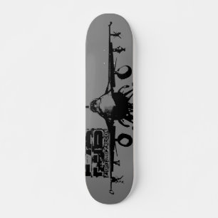 Skateboard F-16 Faucon combattant
