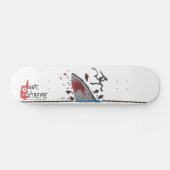 Skateboard Fait dans le requin extrême contre la planche à (Horz)