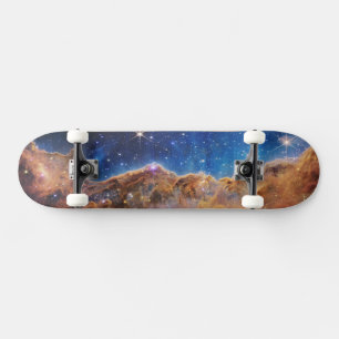 Skateboard Falaises cosmiques en Carina Nebula Space NASA Web