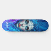 Skateboard Femme mystérieuse émergeant des flammes bleues et  (Horz)