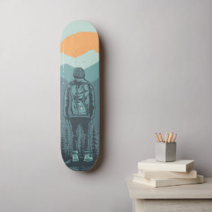 Skateboard Femme randonneuse montagne aventure coucher de sol
