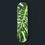 Skateboard Feuille de monstère tropicale -<br><div class="desc">Feuille de monstère tropicale</div>