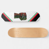 Skateboard fierté noire drapeau rouge vert poing panafricain (Horz)