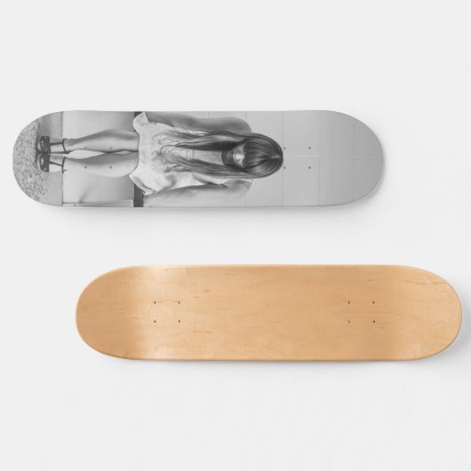 Skateboard Fille inquiète (Horz)