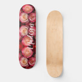 Skateboard Fille Rose Floral Roses Nom personnalisé (Recto)