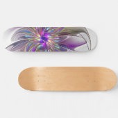 Skateboard Fleur d'art fractal abstrait énergique et coloré (Horz)