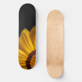 Skateboard Fleur jaune sur arrière - plan noir (Recto)