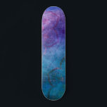 Skateboard Fleur Lotus Élégante Turquoise et Verte<br><div class="desc">Turquoise,  Aqua Blue et Green Elegant Lotus Flower Motif. Ce motif floral symbolise le bouddhisme spirituel.</div>