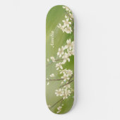 Skateboard Fleurs blanches vert printemps personnalisées en f (Recto)