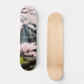 Skateboard Fleurs de cerisiers et cascade | Monogramme (Recto)