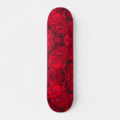 Skateboard Fleurs de roses rouges avec gouttes - photographie (Devant)