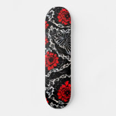 Skateboard Fleurs rouges et dentelle noire Motif sans couture (Recto)