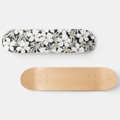 Skateboard Fleurs tropicales blanches en noir (Horz)