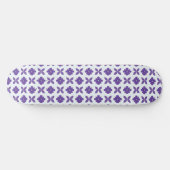 Skateboard Fleurs violettes sur fond clair (Horz)