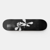 Skateboard floral noir et blanc minimal (Horz)