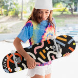 Skateboard Formes Abstraites modernes Nom personnalisé person<br><div class="desc">Formes Abstraites modernes Personnalisé Nom Skateboard vous propose votre nom personnalisé dans la typographie moderne avec des formes abstraites colorées sur un arrière - plan noir. Personnalisez en modifiant le texte dans la zone de texte fournie. Offrez un cadeau sur mesure, un skateboard personnalisé à votre skateboarder préféré pour Noël,...</div>