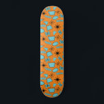 Skateboard Formes atomiques MCM Turquoise sur orange<br><div class="desc">Formes et icônes modernes dessinées à la main au milieu du siècle et numérisées pour concevoir des motifs sans faille</div>