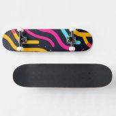 Skateboard Formes courbes colorées sur noir (Horz)