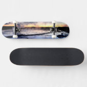 Skateboard Fumée de geyser au coucher du soleil (Horz)
