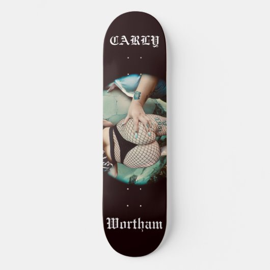 Skateboard Garder Carly hors du comté (Recto)