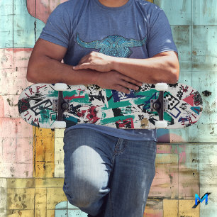 Skateboard Géométrique Abstrait avec Éléments de Graffiti Aud