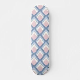 Skateboard géométrique Abstraite, bleue, rose et blanc cassé